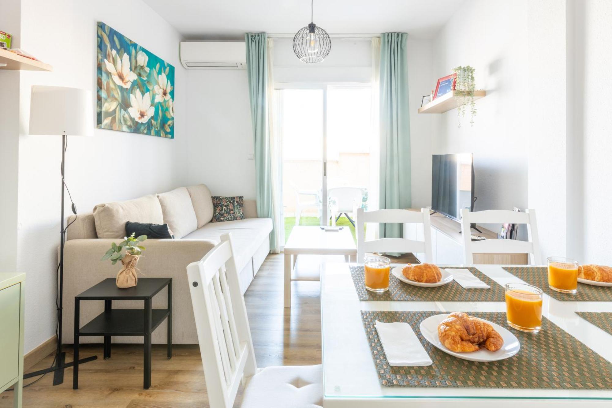 Rodas Apartment Torrevieja Exterior photo